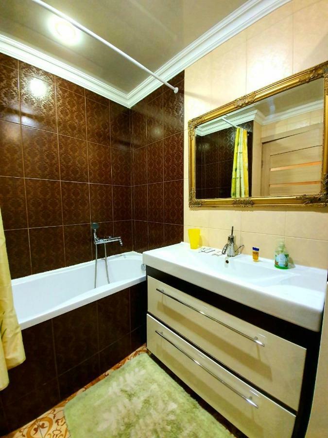 Apartment Ushakova 16 Днепр Экстерьер фото